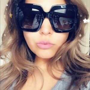 Gucci oversized Sunglasses